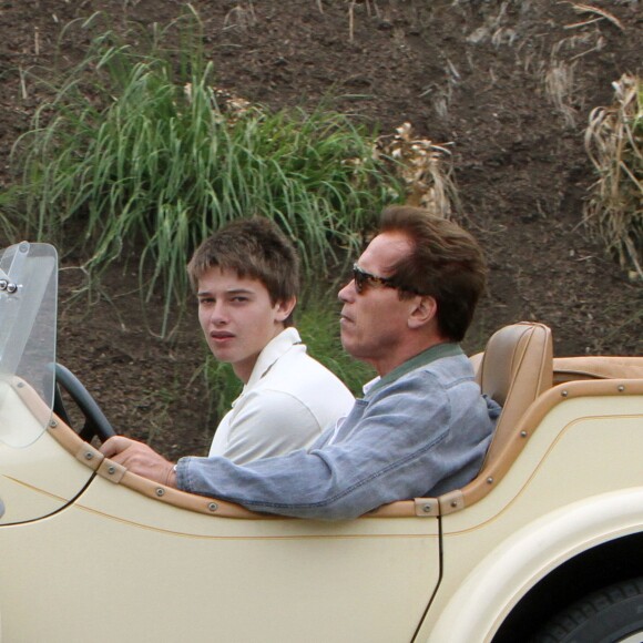 Arnold Schwarzenegger et son fils Patrick à Los Angeles en 2010.