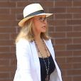 Faye Dunaway fait du shopping à Beverly Hills le 24 mai 2017.