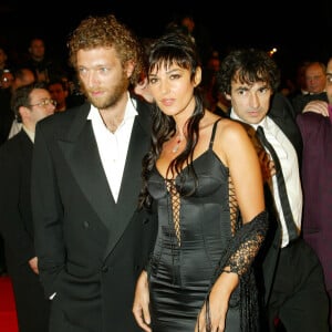 Vincent Cassel et Monica Bellucci lors de la montée des marches du film ''Irréversible'' pendant le 55ème Festival de Cannes, le 24 mai 2002. ©Frédéric Piau/Bestimage