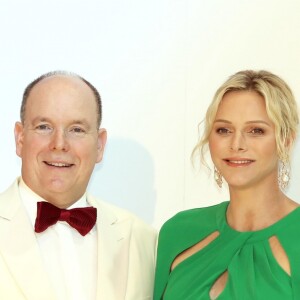 Le prince Albert II et la princesse Charlène de Monaco - Arrivées des people au 71 ème gala de la Croix-Rouge Monégasque à Monaco le 26 juillet 2019. © Dominique Jacovides/Bestimage