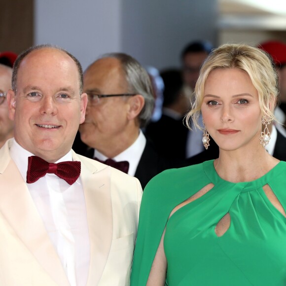 Le prince Albert II et la princesse Charlène de Monaco - Arrivées des people au 71 ème gala de la Croix-Rouge Monégasque à Monaco le 26 juillet 2019. © Dominique Jacovides/Bestimage
