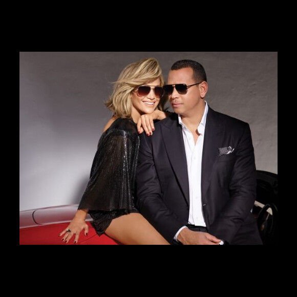 Jennifer Lopez et son fiancé Alex Rodriguez partagent une campagne de pub pour la marque Quay Australia. Mars 2019.