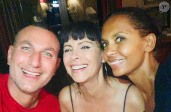 Karine Le Marchand en vacances avec Michael Zazoun et Mathilda May à Saint-Rémy-de-Provence le 29 juillet 2019, sur Instagram.