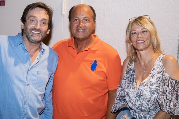 Exclusif - Pierre Palmade, Jean Leduc et Véronique Barde lors de la représentation de la pièce "Le lien" lors du Festival de Ramatuelle, France, le 7 août 2019.