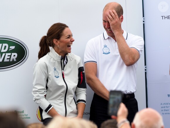 Le prince William, duc de Cambridge, et Catherine Kate Middleton, duchesse de Cambridge lors de la remise de prix de la régate King's Cup à Cowes le 8 août 2019.