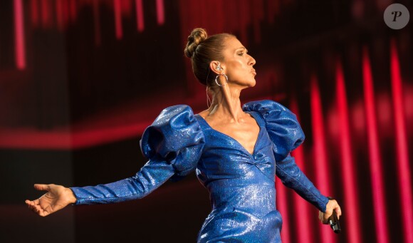 Céline Dion en concert à l'occasion du festival d'été Barclaycard British dans Hyde Park à Londres, le 5 juillet 2019.