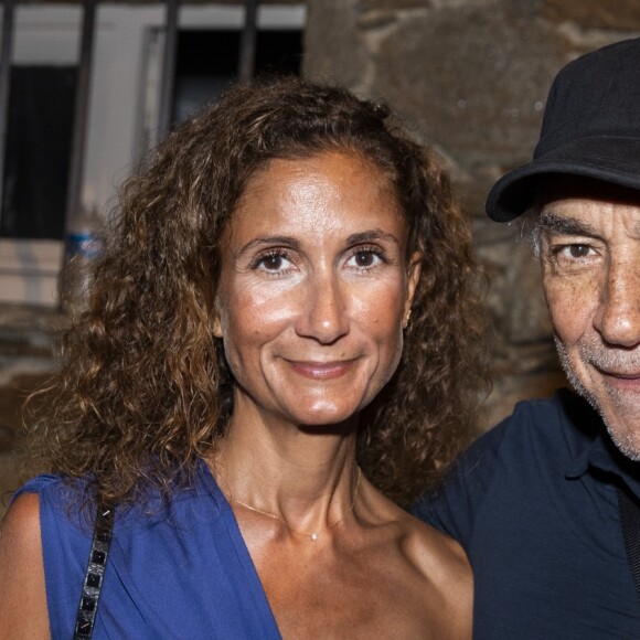 Exclusif - Richard Berry et sa fille Coline Berry après la représentation de la pièce Plaidoiries "Je vous demande l'impossible" lors du Festival de Ramatuelle, France, le 10 août 2019. © Cyril Bruneau/Festival de Ramatuelle/Bestimage