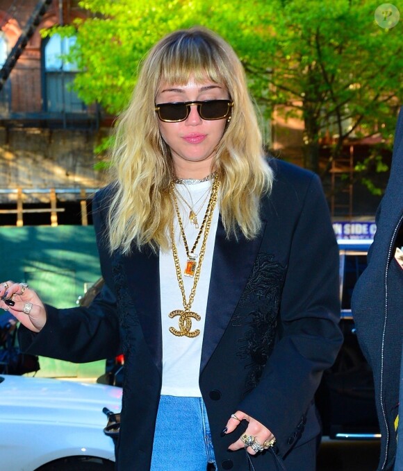 Exclusif - Miley Cyrus se rend dans un studio d 'nregistrement pour préparer un nouvel album à New York, le 15 mai 2019.