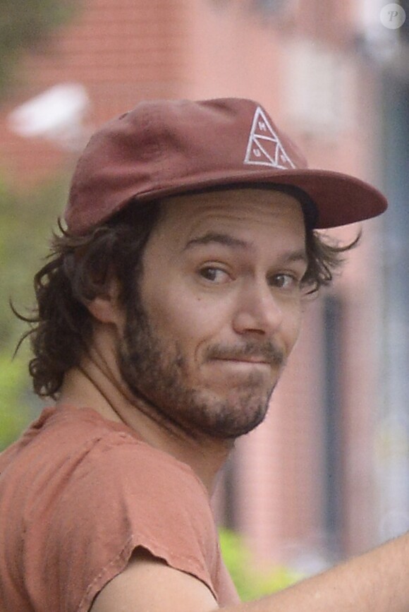 Exclusif - Adam Brody a été aperçu dans les rues de New York, le 13 août 2019.