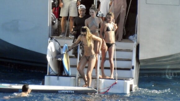 Doutzen Kroes : Divine en vacances à Ibiza, avec Candice Swanepoel