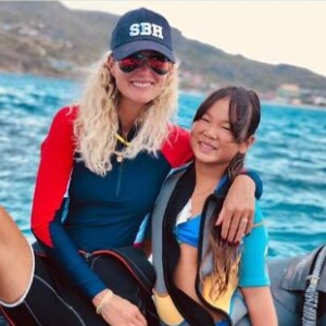 Laeticia Hallyday a fait de la plongée sous-marine avec sa fille Joy le 13 août 2019 à Saint-Barthélemy.