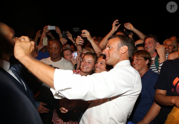 Emmanuel Macron, président de la République Française, prend un bain de foule à l'issue des commémorations du 75ème anniversaire de la libération de la ville de Bormes-les-Mimosas, lors du débarquement de Provence. Bormes-les-Mimosas, le 17 août 2019. © Dominique Jacovides/Bestimage