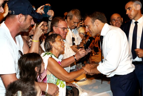Emmanuel Macron, président de la République Française, prend un bain de foule à l'issue des commémorations du 75ème anniversaire de la libération de la ville de Bormes-les-Mimosas, lors du débarquement de Provence. Bormes-les-Mimosas, le 17 août 2019. © Dominique Jacovides/Bestimage