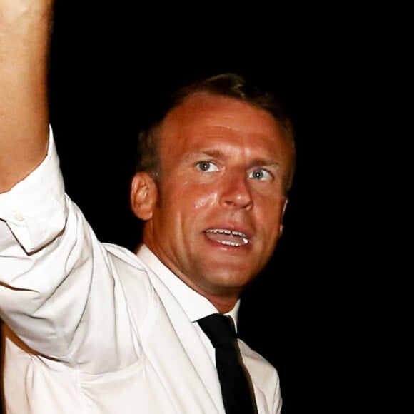 Emmanuel Macron, président de la République Française, prend un bain de foule à l'issue des commémorations du 75ème anniversaire de la libération de la ville de Bormes-les-Mimosas, lors du débarquement de Provence. Bormes-les-Mimosas, le 17 août 2019. © Dominique Jacovides/Bestimage