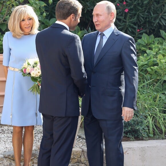 Brigitte Macron - Le président Emmanuel Macron accueille le président Vladimir Poutine au Fort de Brégançon avant un point presse commun le 19 août 2019. © Dominique Jacovides / Bestimage