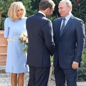 Brigitte Macron - Le président Emmanuel Macron accueille le président Vladimir Poutine au Fort de Brégançon avant un point presse commun le 19 août 2019. © Dominique Jacovides / Bestimage