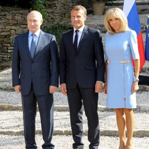 Brigitte Macron - Le président Emmanuel Macron accueille le président Vladimir Poutine au Fort de Brégançon avant un point presse commun le 19 août 2019. © Dominique Jacovides / Bestimage