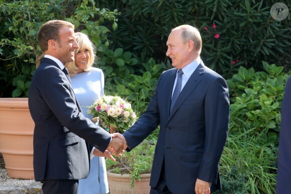 Brigitte Macron - Le président Emmanuel Macron accueille le président Vladimir Poutine au Fort de Brégançon avant un point presse commun le 19 août 2019. © Dominique Jacovides / Bestimage