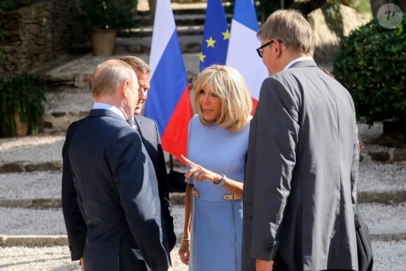 Brigitte Macron - Le président Emmanuel Macron accueille le président Vladimir Poutine au Fort de Brégançon avant un point presse commun le 19 août 2019. © Dominique Jacovides / Bestimage