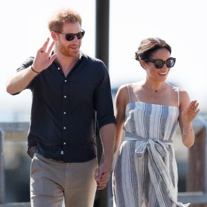 Le prince Harry, duc de Sussex, et Meghan Markle (enceinte), duchesse de Sussex, se promènent sur Kingfisher Bay Resort à Fraser Island, à l'occasion de leur voyage officiel en Australie. Le 22 octobre 2018 22 October 2018.