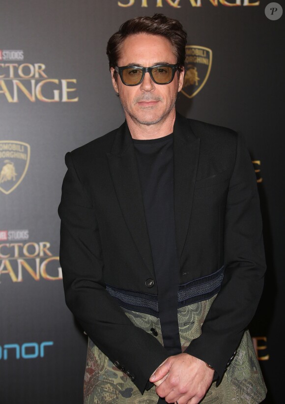 Robert Downey Jr. - Première de ''Doctor Strange'' au théâtre El Capitan à Hollywood, Los Angeles, Californie, Etats-Unis, le 20 octobre 2016. © F. Sadou/AdMedia/Zuma Press/Bestimage