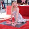 Kirsten Dunst reçoit son étoile sur le Walk of Fame de Hollywood Boulevard à Los Angeles, le 29 août 2019.