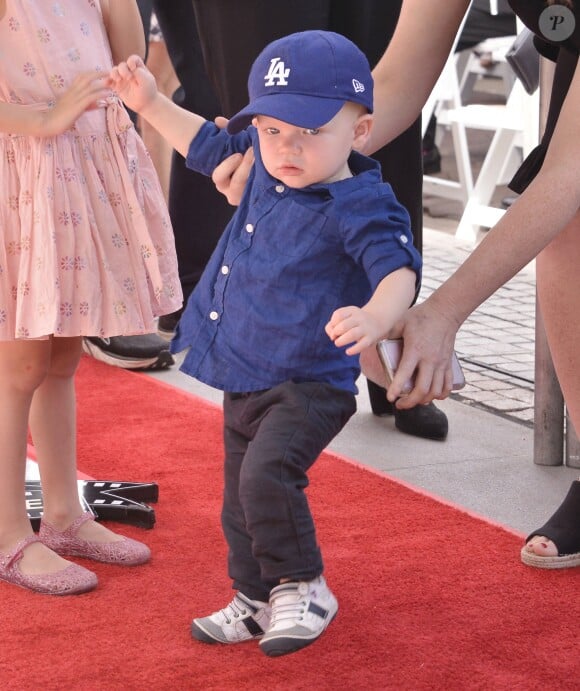Ennis, le fils de Kirsten Dunst et Jesse Plemons - Kirsten Dunst reçoit son étoile sur le Walk of Fame de Hollywood Boulevard à Los Angeles, le 29 août 2019.