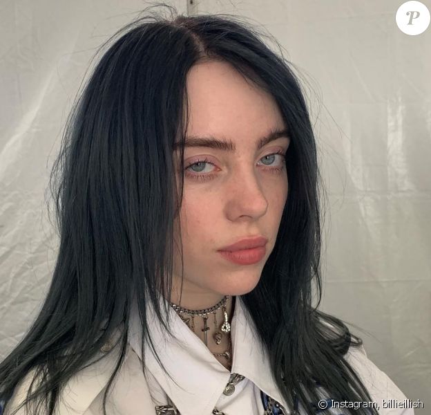 Billie Eillish tape la pose sur Instagram.