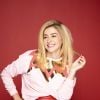 Photo promo de Julie Zenatti pour la sortie de son nouveau single intitulé "Tout est plus pop". Crédit : Slam. Août 2019.