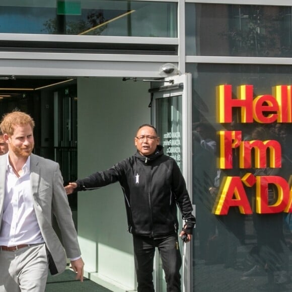 Le prince Harry, duc de Sussex, présentait le 3 septembre 2019 à Amsterdam aux Pays-Bas Travalyst, un partenariat entre des opérateurs digitaux du monde du tourisme pour développer des pratiques durables, respectueuses de l'environnement et profitables aux communautés locales.