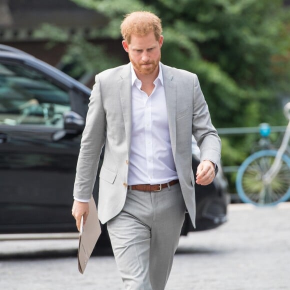 Le prince Harry, duc de Sussex, présentait le 3 septembre 2019 à Amsterdam aux Pays-Bas Travalyst, un partenariat entre des opérateurs digitaux du monde du tourisme pour développer des pratiques durables, respectueuses de l'environnement et profitables aux communautés locales.