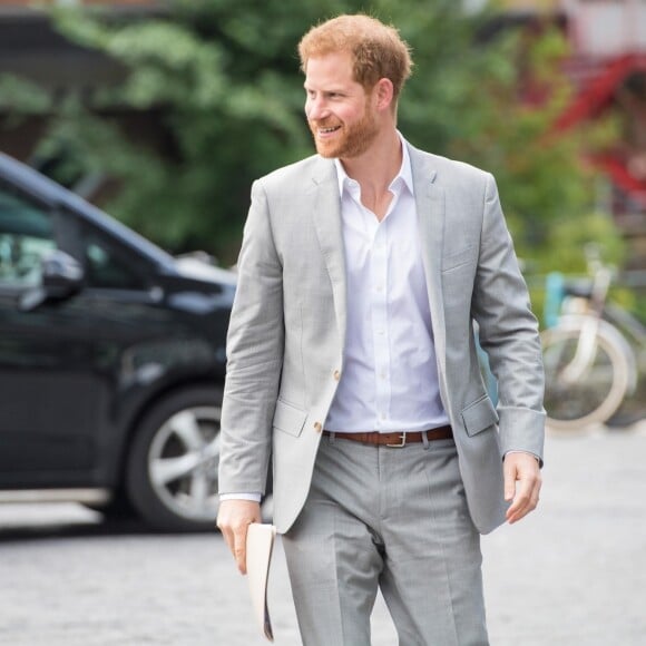 Le prince Harry, duc de Sussex, présentait le 3 septembre 2019 à Amsterdam aux Pays-Bas Travalyst, un partenariat entre des opérateurs digitaux du monde du tourisme pour développer des pratiques durables, respectueuses de l'environnement et profitables aux communautés locales.