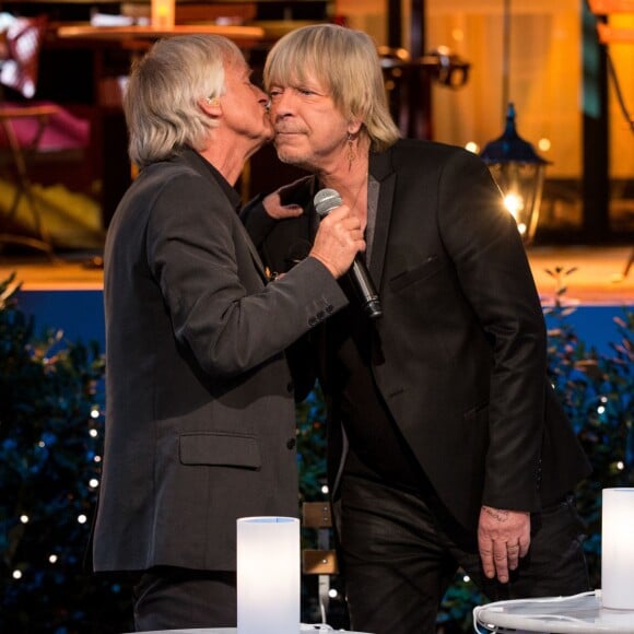 Exclusif - Dave, le chanteur Renaud (Renaud Séchan) et Alain Chamfort - Tournage de l'émission "Merci Renaud" dans les studios de la Plaine Saint-Denis le 15 novembre 2016, qui sera diffusée le samedi 17 décembre 2016 en prime time sur France 2. © Cyril Moreau / Bestimage