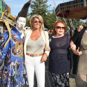 Caroline Margeridon, Regine, Christel Pernet (fondatrice de l'association "Les Puits du Désert") - Exclusif - Inauguration de la Fete a Neu-Neu au profit de l'association " Les puits du Désert " à Paris Le 30 août 2019 @ Guirec Coadic / Bestimage