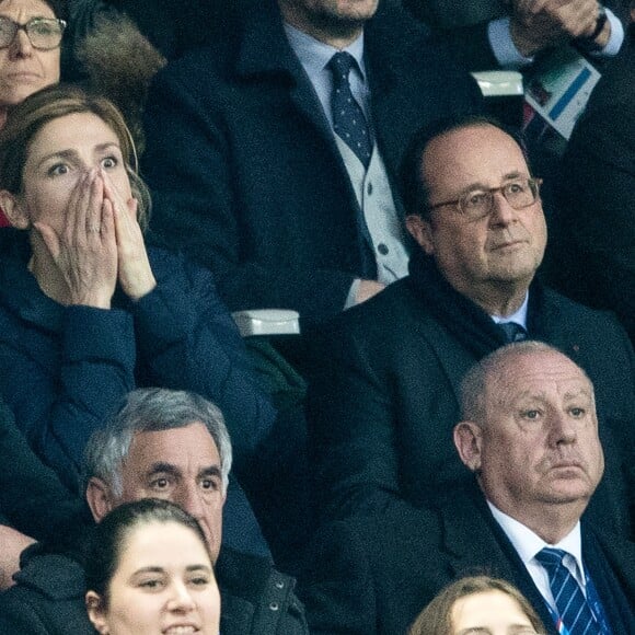 François Hollande et sa compagne Julie Gayet lors du tournoi des six nations de rugby, la France contre l'Angleterre au Stade de France à Saint-Denis, Seine Saint-Denis, France, le 10 mars 2018. Les Bleus s'imposent 22-16. © Cyril Moreau/Bestimage