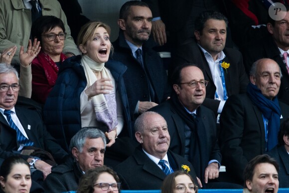 François Hollande et sa compagne Julie Gayet lors du tournoi des six nations de rugby, la France contre l'Angleterre au Stade de France à Saint-Denis, Seine Saint-Denis, France, le 10 mars 2018. Les Bleus s'imposent 22-16. © Cyril Moreau/Bestimage