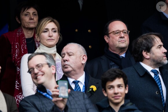 François Hollande et sa compagne Julie Gayet lors du tournoi des six nations de rugby, la France contre l'Angleterre au Stade de France à Saint-Denis, Seine Saint-Denis, France, le 10 mars 2018. Les Bleus s'imposent 22-16. © Cyril Moreau/Bestimage