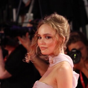 Lily-Rose Depp - Tapis rouge du film "The King" lors du 76ème festival international du film de Venise, la Mostra, le 2 septembre 2019.