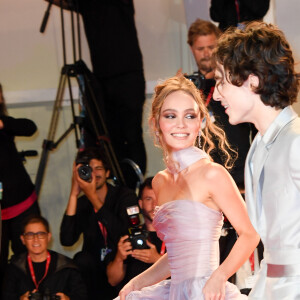 Lily-Rose Depp, Timothée Chalamet - Tapis rouge du film "The King" lors du 76ème festival international du film de Venise, la Mostra, le 2 septembre 2019.