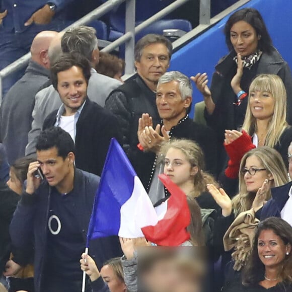 Leïla Kaddour-Boudadi, Vianney Bureau (Vianney) et sa compagne Catherine Robert, Nagui et sa femme Mélanie Page, Claude Deschamps - People dans les tribunes lors du match de football France- Andorre (3-0) pour les qualifications de l'Euro 2020 au Stade de France à Saint-Denis le 10 septembre 2019. © Gwendoline Le Goff/Panoramic/Bestimage