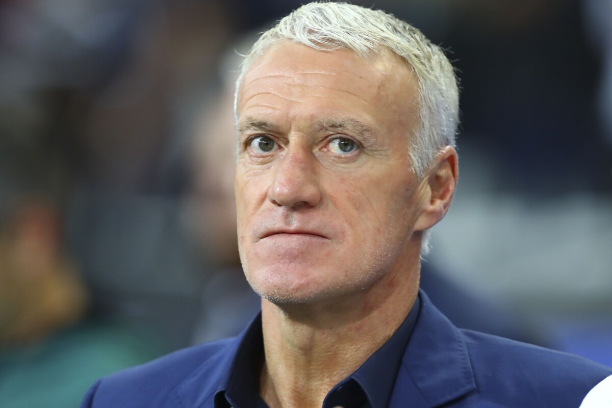Photo Didier Deschamps ( Selectionneur Entraineur coach France ) Match de football France