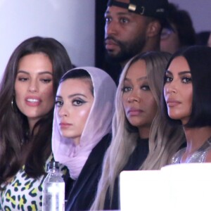Ashley Graham (enceinte), son mari Justin Ervin, La La Anthony, Kim Kardashian et Anna Wintour au défilé Prêt à porter Serena Williams Printemps/Eté 2020 lors de la Fashion Week de New York City, New York, Etats-Unis, le 10 septembre 2019. © Sonia Moskowitz/Globe Photos/Zuma Press/Bestimage
