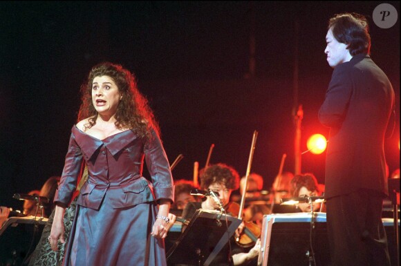 Ceciclia Bartoli et le chef d'orchestre Chung - Les 10 ans des Victoires de la musique classique, Théâtre du Châtelet de Paris, le 27 février 2003.