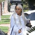 Exclusif - La chanteuse Ariana Grande, avec un serre-tête oreilles de chat, se rend à dans un studio d'enregistrement à West Hollywood, Los Angeles, Californie, Etats-Unis, le 8 novembre 2018.