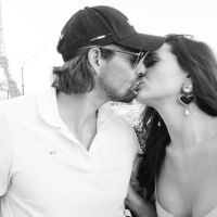 Camille Lacourt : Doux baiser avec sa belle compagne Alice