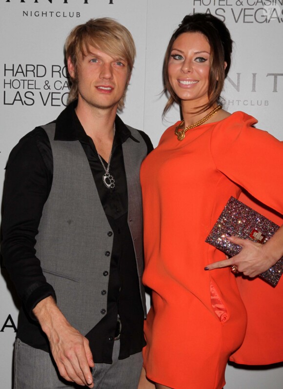 Nick Carter fête son anniversaite avec Lauren Kitt au club Vanity à Las Vegas, le 28 janvier 2012.