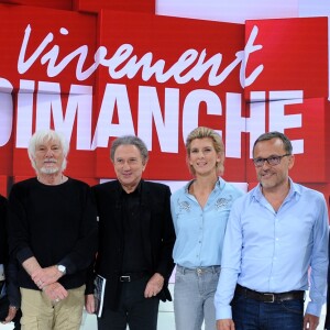 Exclusif - Marcel Ichou, Florent Pagny, Hugues Aufray, Michel Drucker, Hélène Gateau, Emmanuel Chaunu et Franck Ferrand - Enregistrement de l'émission "Vivement Dimanche" au studio Gabriel le 9 septembre 2019. L'émission sera diffusée le 22/09/2019 sur France 2 . © Guillaume Gaffiot/Bestimage