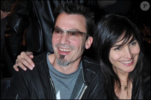Florent Pagny et sa femme Azucena - 25e Festival automobile international aux Invalides le 4 février 2010.