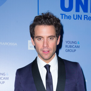 Mika - L'événement caritatif annuel du UNHCR (Haut Commissariat des Nations unies pour les réfugiés), s'adresse aux entreprises, fondations et principaux donateurs italiens qui soutiennent le travail de l'agence des Nations Unies pour les réfugiés, au centre culturel Frigoriferi Milanesi S.P.A, à Milan, Italie, le 9 novembre 2017.L'invité spécial Mika, artiste mondial et grand supporter du HCR, partagera avec les invités de la soirée son expérience sur le terrain et son engagement en faveur des réfugiés. Au cours de la soirée, une oeuvre de Mimmo Paladino, célèbre artiste contemporain, sera vendue au public sous forme d'une vente aux enchères. Dans le décor des Frigoriferi Milanesi, mis à disposition par Open Care, aura lieu Welcome to Wonderland, un événement qui a le jeu, le rêve et l'éveil sur la réalité dans ses principaux ingrédients et qui veut toucher les cordes émotionnelles des participants en leur faisant vivre une expérience très excitante. Un cadre étonnant, conçu par l'agence Stage Entertainment Events, accompagnera les invités dans l'atmosphère magique du monde d'"Alice au pays des merveilles" et dans le travail quotidien du HCR avec des enfants fuyant les conflits et la violence.