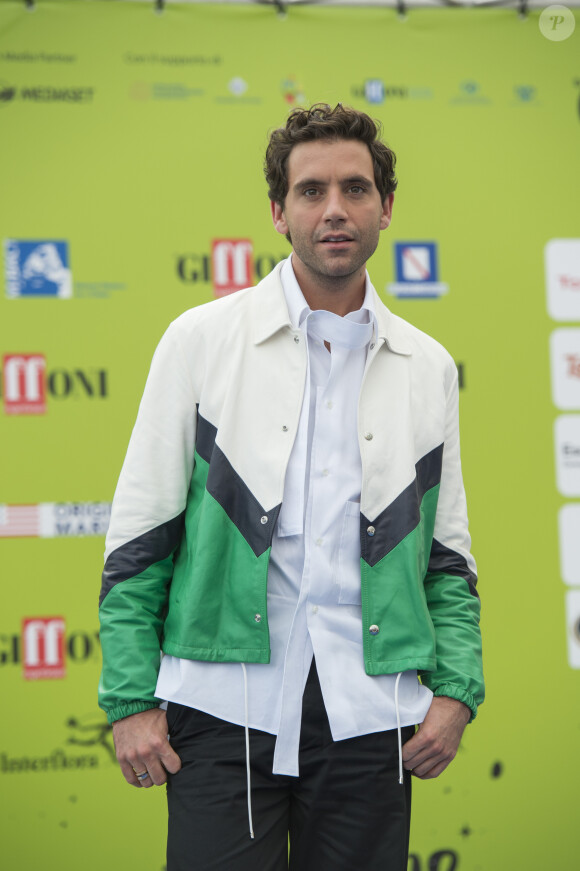 Le chanteur Mika lors du photocall du 47ème festival du film de Giffoni en Italie le 15 juillet 2017